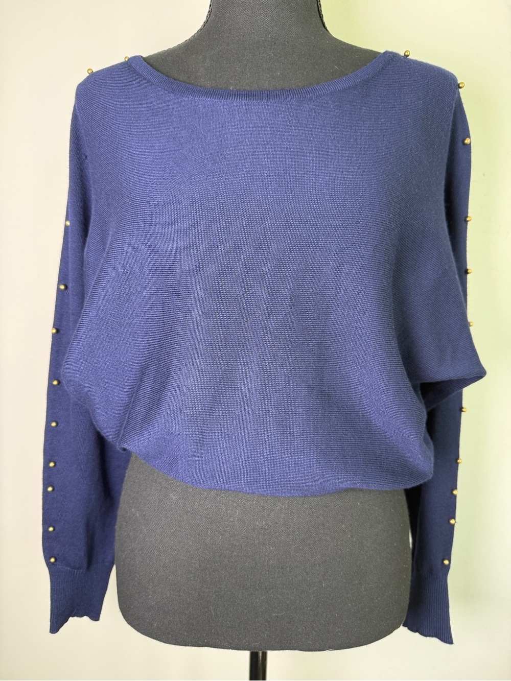 Carmen Marc Valvo NWT Navy Dolman Sweater Gold Studs Sz XS